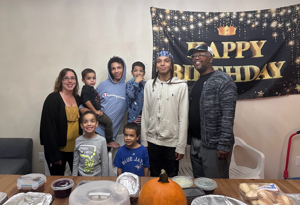 Image of Anthony Roberts with his family